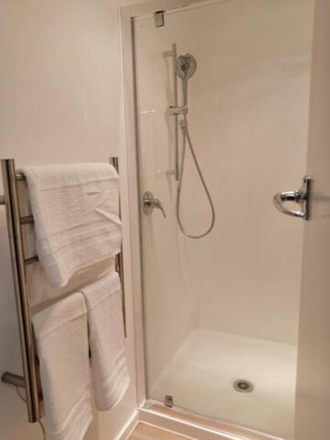 Centre Takapuna 2 Beds & Garage & Netflix Окленд Екстер'єр фото