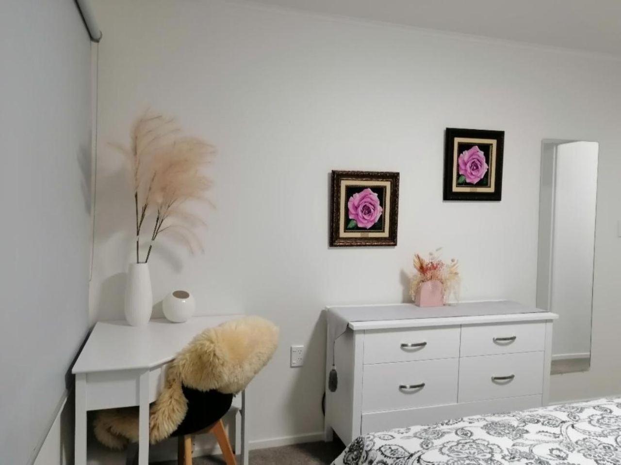Centre Takapuna 2 Beds & Garage & Netflix Окленд Екстер'єр фото